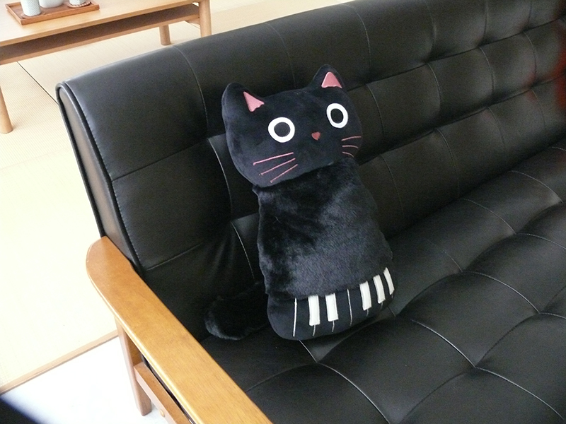 黒猫抱き枕 | インテリア・収納・寝具 | 日用品から専門品まですべてが