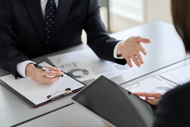 �������